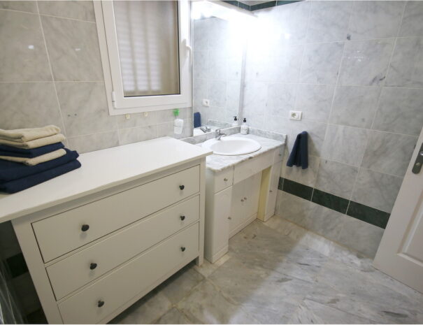 Bathroom4