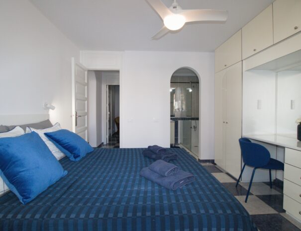 Bedroom1 (2)