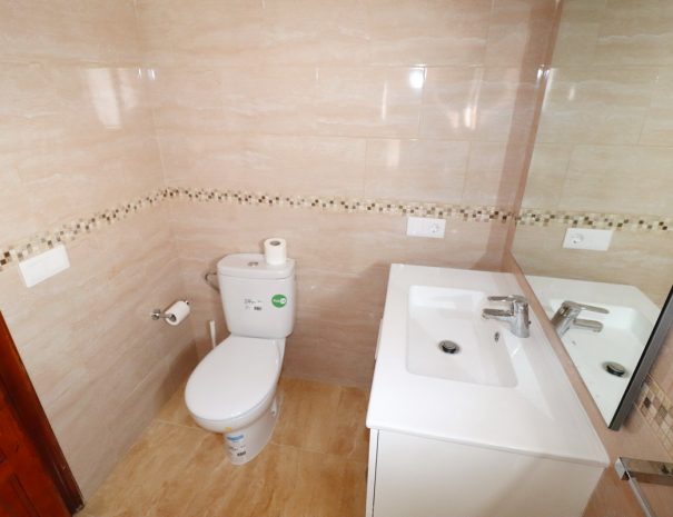 bathroom2