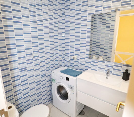 bathroom_2