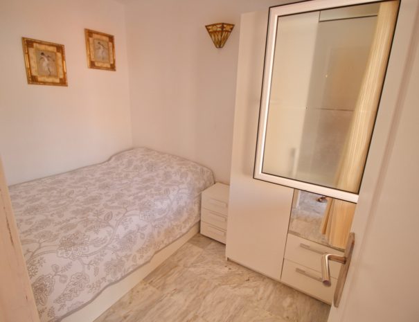 bedroom2-2