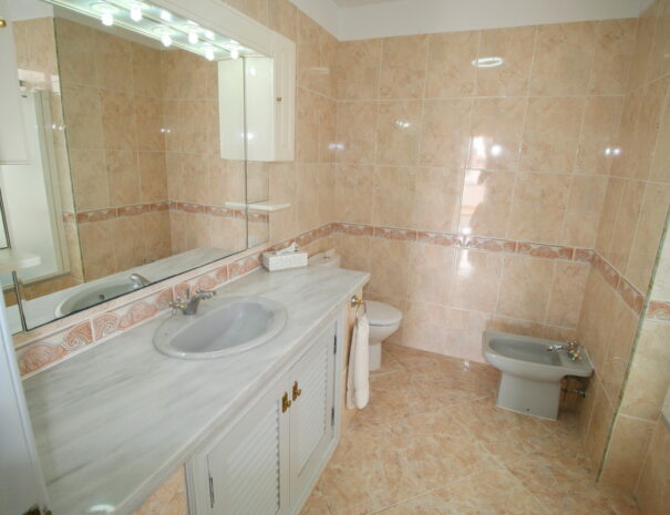 BathroomA1
