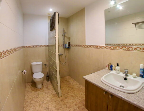 bathroom6