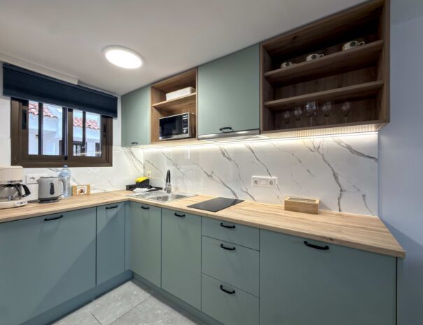 Kitchen (1)