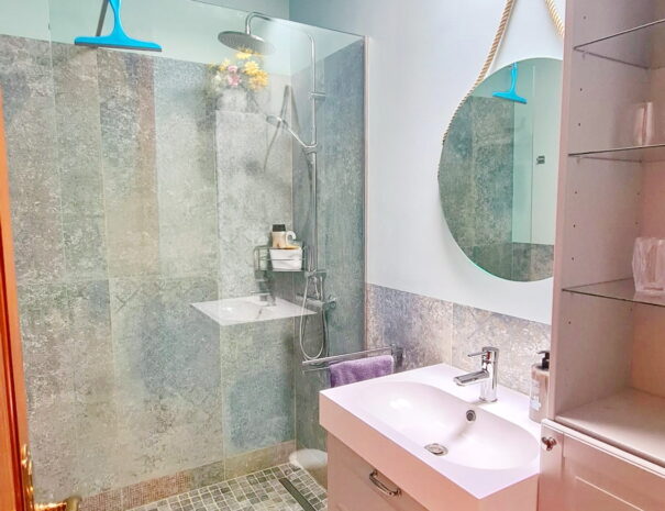 Bathroom4